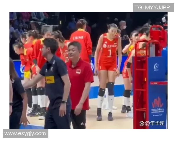 中国排球迎战意大利强敌争夺世界冠军荣耀的激烈对决
